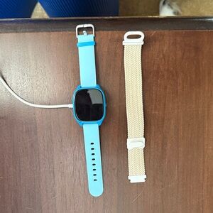 GizmoWatch 3 Kids Smartwatch Verizon Locked | Box, Charger, Extra Band | Blue